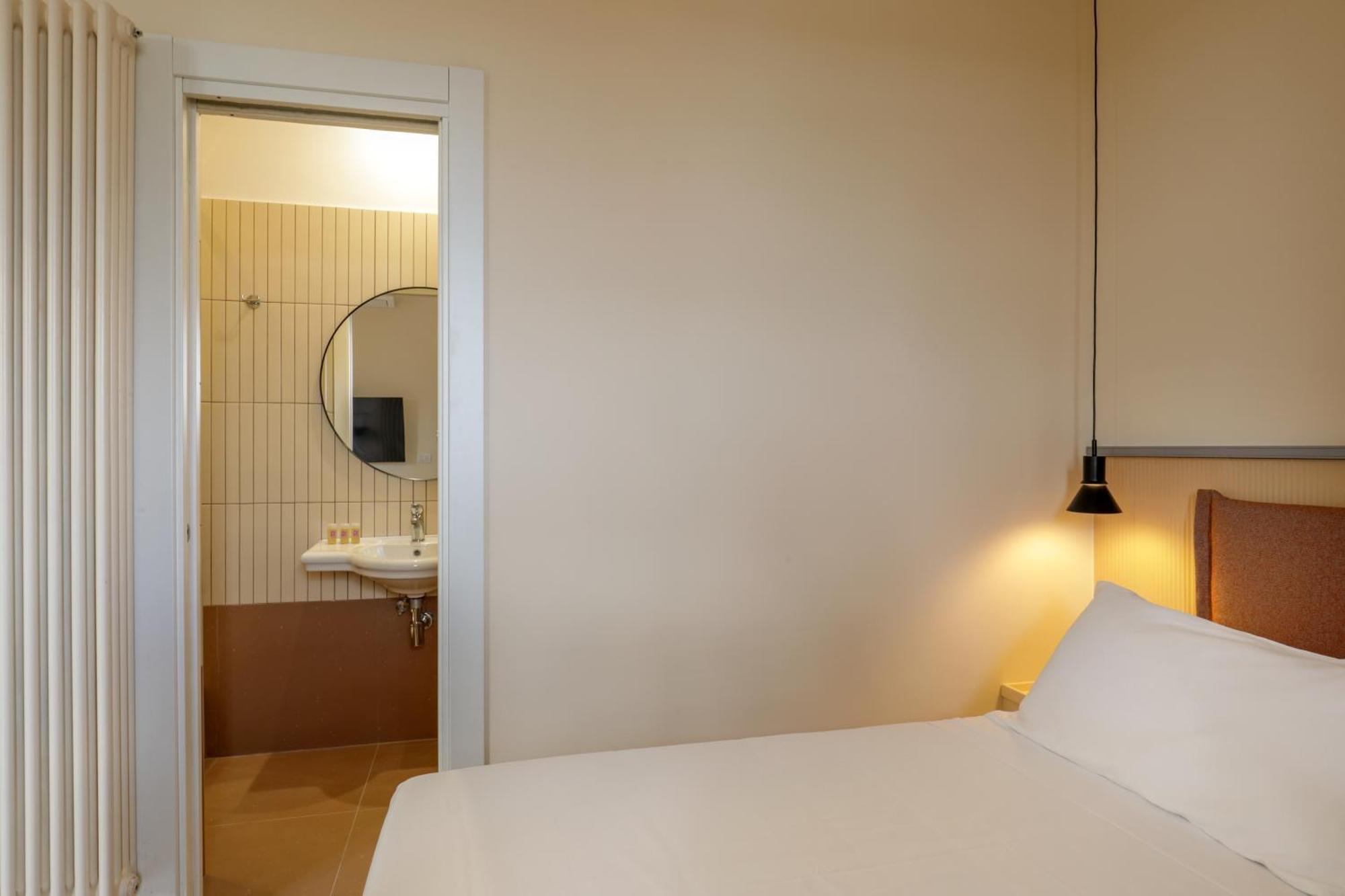 Hotel Colosseum Rome Exterior photo