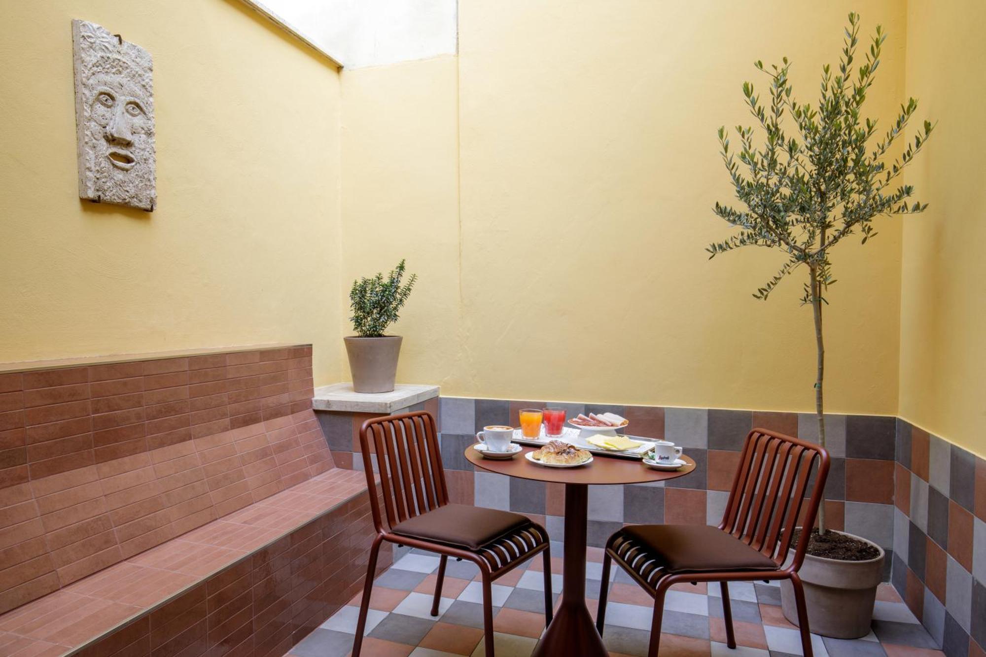 Hotel Colosseum Rome Exterior photo